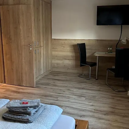 Zum Winterberg * Elsterwerda